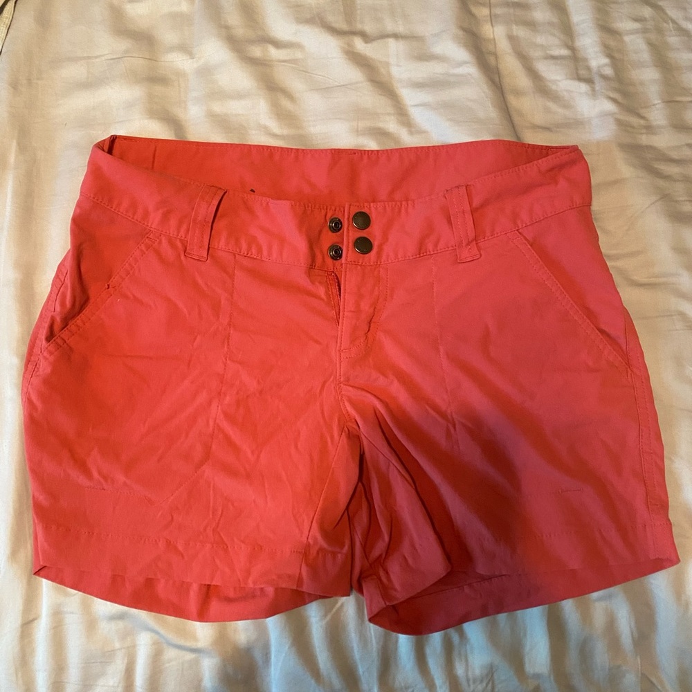 Columbia shorts